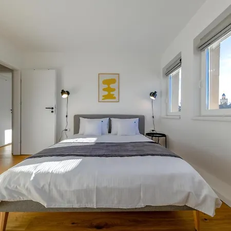 Charming 2 Bedroom クルージュ＝ナポカ