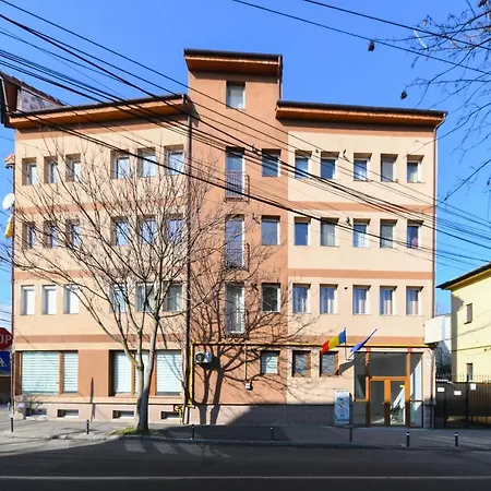 Charming 2 Bedroom Apartment *