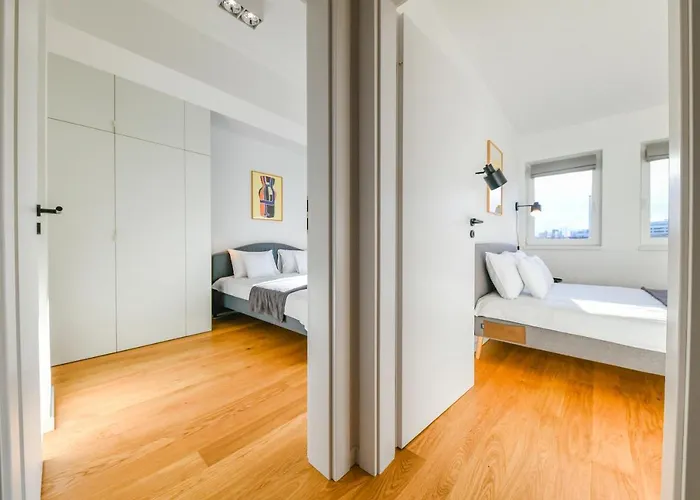 Charming 2 Bedroom Apartment