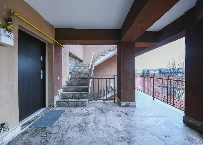 Charming 2 Bedroom Apartman *